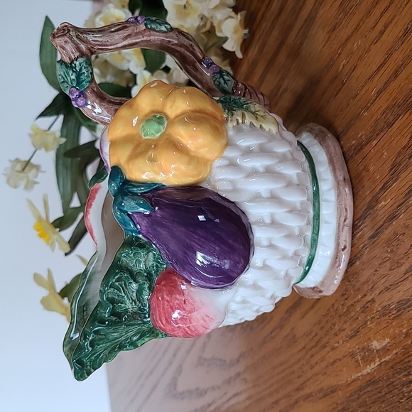 Fitz and Floyd Other - Fitz and Floyd creamer - vegetables